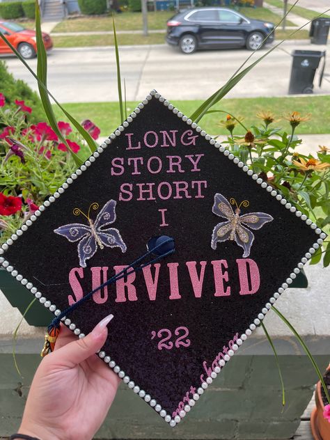 Lyrics Long Story Short I Survived on a Graduation Cap Taylor Swift Graduation, Long Story Short I Survived, Grad Party Ideas, Swift Party, Graduation Cap Decoration Diy, High School Graduation Cap, College Graduation Cap Decoration, Grad Hat, Grad Cap Designs