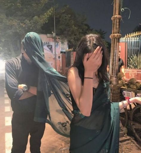 Amanda Oleander, When No One Is Watching, Couples Hidden Face Pics, Being In A Relationship, Reels Ideas, Desi Love, Durga Painting, Lover Girl, Peace Illustration