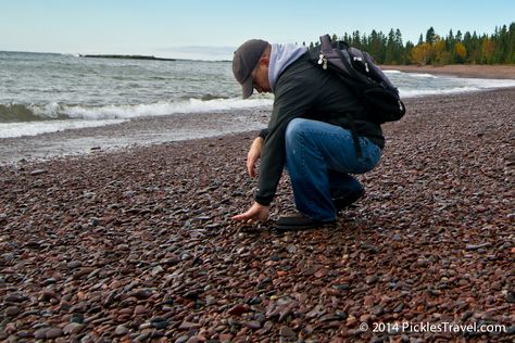 5 Tips for Hunting Lake Superior Agates: Dig Agate Hunting, Michigan Pictures, Michigan Rocks, Rock Collecting, Rock Tumbling, Deer Hunting Tips, Game Hunting, Minnesota Travel, Earthly Delights