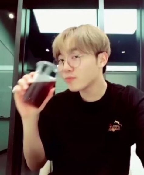 Seungkwan Coffee, Coffee Meme, Seventeen Seungkwan, Iced Americano, Seventeen Memes, Eye Black, Kpop Memes, Bts Memes, Reaction Pictures