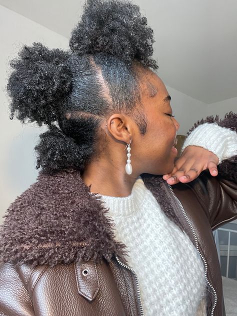 4c Mohawk, Baddie Braid Hairstyles, Creative Natural Hairstyles, Mohawk Hairstyles For Black Women, Side Braids Hairstyles, Afro Mohawk, Natural Hair Mohawk, Girls Hair Style, 4c Natural Hairstyles Short