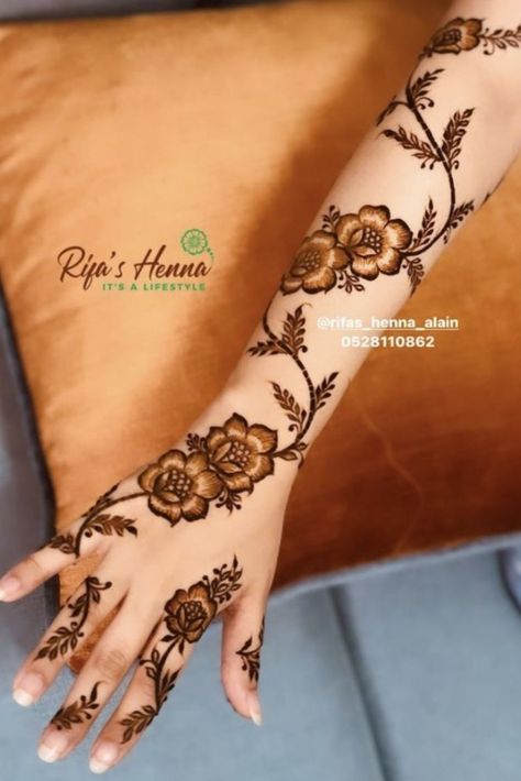 mehandi on hands, simple stylish heena Heena Mehandi Design, Simple Arabic Mehndi Designs, Floral Henna Designs, Finger Henna Designs, Henna Tattoo Designs Hand, Modern Henna Designs, Latest Henna Designs, Mehndi Designs For Kids, Mehndi Design Pictures