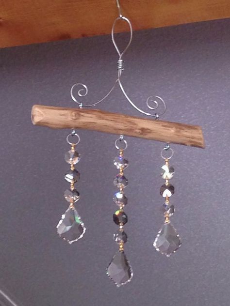 Suncatchers Diy, Carillons Diy, Crystal Suncatchers Diy, Diy Suncatchers, Diy Wind Chimes, Astuces Diy, Crystal Suncatcher, Smoky Topaz, Deco Originale