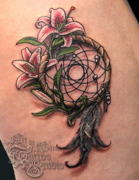 Tattoo Butterfly Flower, Motion Tattoo, Stones Tattoo, Tattoo Arrow, Lillies Tattoo, Thigh Tat, Flower Tattoo Back, Tattoo Butterfly, Dream Catcher Tattoo