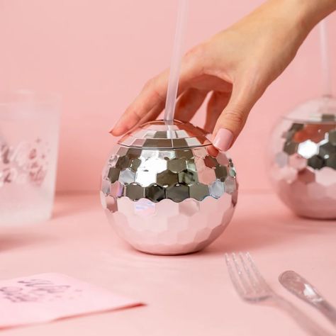 MAMMA MIA 🩵 From Dancing Queen letter balloons to dreamy favours - we’ve got your Mamma Mia-themed hen party decor ready 💍🤍🩵 SWIPE 👉🏼 for inspo! Disco Hens Party, Disco Hens, Disco Ball Cup, Disco Birthday, Hen Party Accessories, Hens Party, Drinking Accessories, Trend 2024, 70s Disco