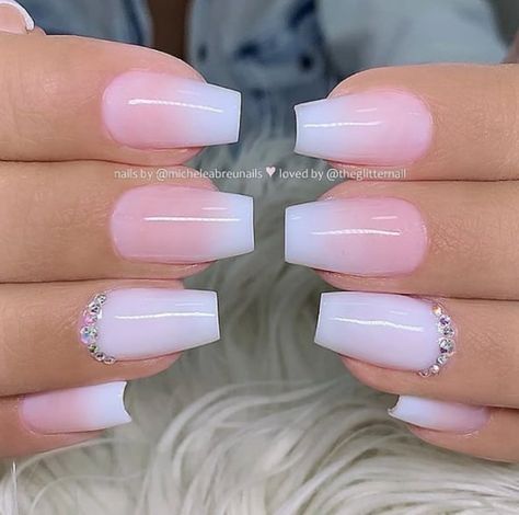 Cute Spring Nails, Ombre Acrylic Nails, Cute Acrylic Nail Designs, Makijaż Smokey Eye, Spring Fever, Short Acrylic Nails Designs, Pink Nail, Nail Designs Glitter, Pink Acrylic Nails