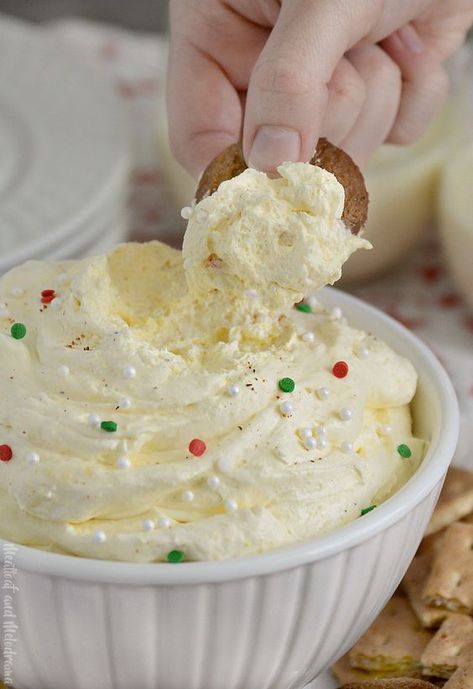 easy eggnog pie dessert dip with gingersnap cookie Eggnog Desserts, Eggnog Pie, Eggnog Dessert, Easy Eggnog, Tres Leches Cake Recipe, Dessert Dip, Fresh Meals, Family Fresh Meals, Sweet Dips