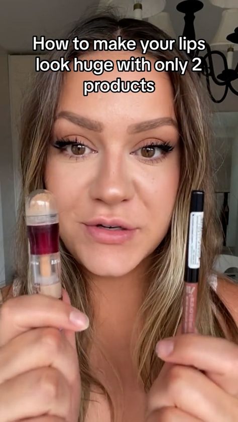 Making Lips Look Bigger, How To Contour Lips To Look Bigger, How To Make Your Lips Bigger With Makeup, How To Make Lips Look Bigger With Makeup, How To Make Lips Look Fuller, Makeup For Small Lips, How To Make Lips Look Bigger, Make Lips Look Bigger, Make Your Lips Look Bigger