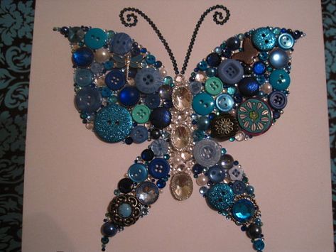 Button Art | creativeartworksblog Button Wall Art, Button Butterfly, Buttons Art, Button Creations, Button Craft, Gemstone Brooch, Art Butterfly, Ribbon Jewelry, Vintage Jewelry Crafts