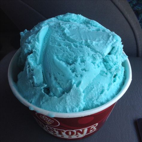 Cotton candy is the best choice at cold stone!!! Cold Stone Ice Cream, Braces Food, Malt Recipe, Blue Ice Cream, Berry Pancakes, Cold Stone, Cotton Candy Flavoring, Mochi Ice Cream, Colorful Desserts