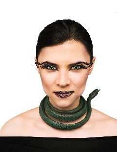 snake look Snake Costume, Martha Stewart Halloween, Medusa Costume, Cheap Halloween Costumes, Snake Charmer, Hallowen Costume, Halloween Contacts, Cheap Halloween, Halloween 2014