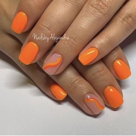 Orange Gel Manicure Ideas, Trendy Orange Nails Short, Orange Square Nails Short, Dip Nail Ideas Orange, Orange Color Nail Designs, Summer Nails Short Orange, Orange Prom Nails Short, Orange Dip Nails Summer, Orange Short Nail Designs