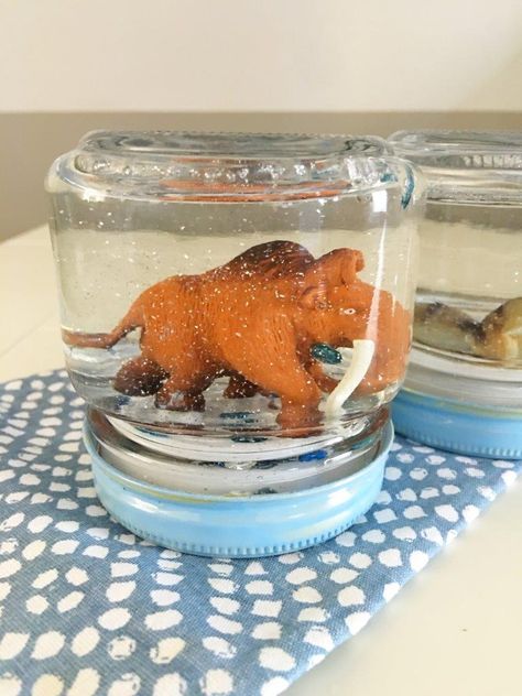 Looking for an Ice Age Collision Course Birthday Party Idea, after school craft or home school activity? To Celebrate the Release of Ice Age Collision Course we through we would make Mann & Scrat DIY Snow Globe. Our Snow Globe are simple to put together and you can use them as party activity, favor or … Ice Age Birthday Party, Ice Age Collision Course, Party Ideas For Girls, Diy Snow, Birthday Presents For Men, Dad Birthday Cakes, Birthday Wishes For Boyfriend, Diy Snow Globe, School Craft