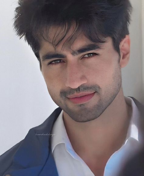 Korean Boy Hairstyle, Yrkkh Abhira, Peter Pan Movie, Harshad Chopra, Best Poses For Boys, Margot Robbie Harley Quinn, Harshad Chopda, Swag Boys, About History