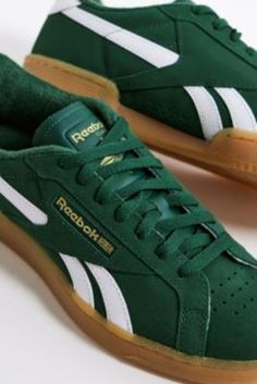 Green Reebok, Scandi Fashion, Green Trainers, Green Ground, Funky Shoes, Reebok Club C, Cute Sneakers, Club C, Closet Essentials