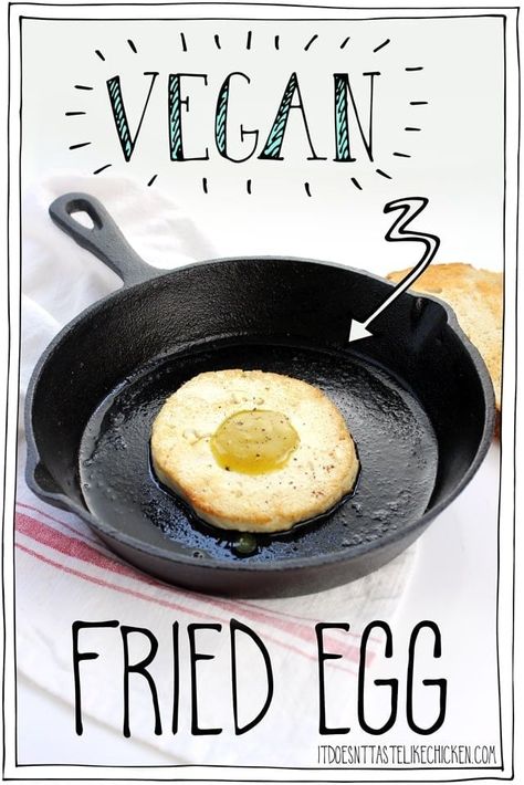 Vegan Fried Egg!? Easy to make with a runny vegan egg yolk! Great for anyone who is egg-free but misses this breakfast treat, or perfect for April fools day! #itdoesnttastelikechicken #veganrecipe #veganbreakfast #aprilfools #veganegg Vegan Egg Yolk, Vegan Fried Egg, Low Carb Vegan Breakfast, Pizza Vegan, Vegan Fries, Vegan Egg, Vegan Bacon, Like Chicken, Tofu Scramble