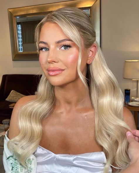 Bask in the radiance of this beautiful bridal hairstyle with waves, masterfully created by @meganschnellhair. 🌟💍 Explore more bridal hair inspiration, timeless beauty, and captivating looks on our Pinterest. Join us in crafting your perfect wedding day style. 👰✨ #BridalWaves #BeautifulBridalHair #BridalHairInspo #CreditToMeganSchnellHair Blonde Hair Warm, Blonde Bridal Hair, Butter Blonde Hair, Bridal Waves, Glam Bride Makeup, Butter Blonde, Glam Bride, Beautiful Bridal Hair, Beach Wave Hair