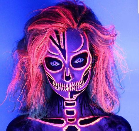 Half Skull Face Makeup, Half Skeleton Makeup, Skeleton Makeup Ideas, Half Skull Face, Half Skull Makeup, Skull Face Makeup, Halloween Skeleton Makeup, Half Skeleton, Uv Photography