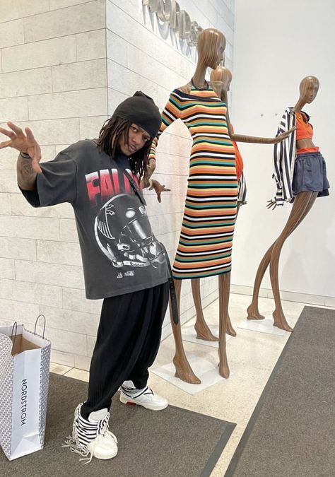 JID via his ig story (07/30/22) Jid Rapper Fashion, Jid Rapper Outfits, Jid Rapper Aesthetic, J.i.d Wallpaper, Jid Rapper, Stamina Workout, Rapper Style, Reference Photos For Artists, Artist Humor