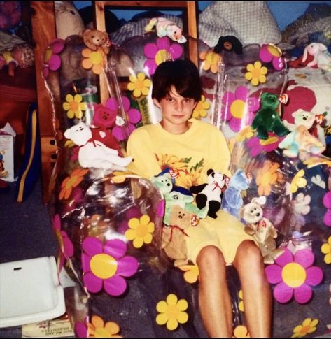 20 Photos of 1990s Home Décor to Overwhelm You With Nostalgia | Best Life 1990s Nostalgia, Kristina Webb, Buns Of Steel, Inflatable Furniture, Inflatable Chair, Sleeping Too Much, 90s Childhood, Business Products, Jelly Bean