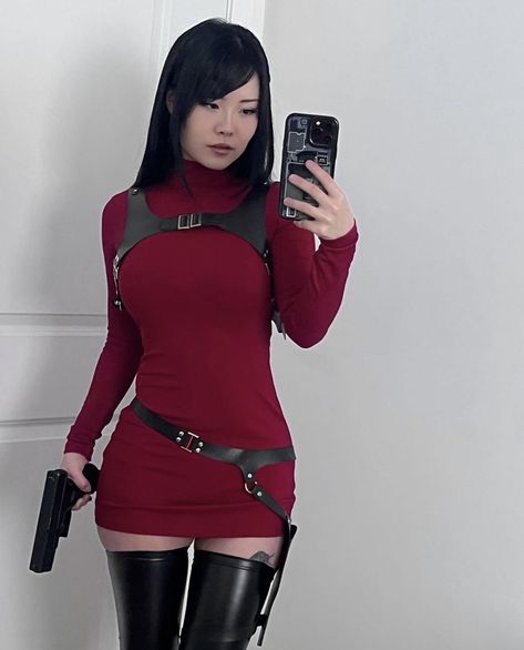 Resident Evil Costume, Resident Evil Cosplay, Cosplay Couple, Cosplay Ideas Women, Couple Cosplay, Pretty Halloween, Ada Wong, Fantasias Halloween, Cute Cosplay