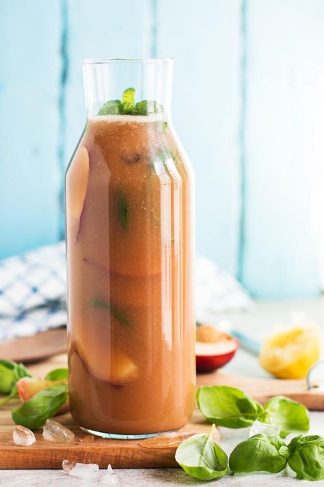 Basil Peach Agua Fresca should be made with the most flavorful peaches you can find. The basil adds a beautiful subtlety. Peach Agua Fresca, Aqua Fresca, Agua Fresca Recipe, Peach Puree, Gourmet Breakfast, Refreshing Summer Drinks, Fresh Peaches, Agua Fresca, Food Photography Inspiration