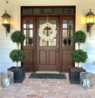 HANDS DOWN, The BEST outdoor topiary!!!  Weather resistant!!! Porch Topiary, Faux Topiary, Urban Gardening Ideas, Front Porch Plants, Outdoor Topiary, Front Porch Planters, Porch Plants, Porch Planters, Artificial Topiary