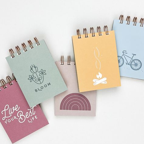 Mini Notebook Ideas, Cute Note Books, Goodnotes Notebook Cover, Planner Cover Design, Tiny Notes, Goodnotes Notebook, Cute Spiral Notebooks, Notes Book, Goodnotes Template