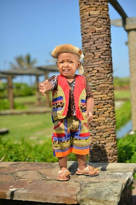 Zulu Traditional Attire, Shweshwe Dresses, African Children, Bad Kids, Fashion Vocabulary, Traditional Attire, Think Positive Quotes, Zulu, African Attire