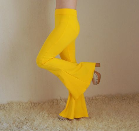 Black Bell Bottoms, 70s Retro Style, Birthday Boho, 70s Clothing, Buy Clothes Online, Pant Women, Festival Pants, Yellow Neon, School Birthday