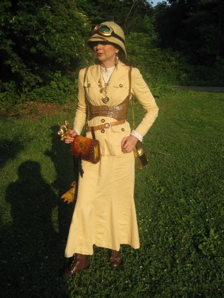 English Steampunk safari hat Music Reading, Safari Outfits, Reading Aloud, Vintage Safari, Steampunk Women, Style Steampunk, Steampunk Cosplay, Prospect Park, Steampunk Costume