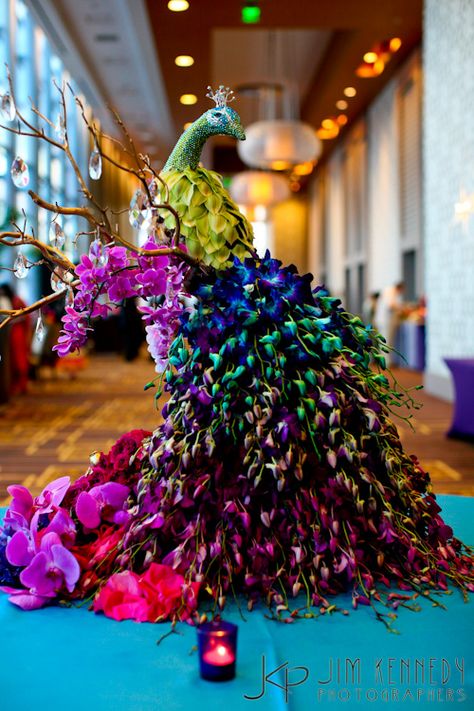 Peacock of Orchids at Orange County Indian Wedding by Jim Kennedy Photographers | with Pin-It-Button on http://www.maharaniweddings.com/2012-03-26/1783-orange-county-indian-wedding-by-jim-kennedy-photographers Indian American, Peacock Theme, Peacock Decor, Gladioli, Peacock Wedding, American Wedding, Deco Floral, Arte Floral, Wedding Flower