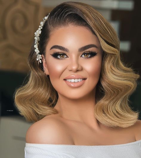 Hollywood Wedding Hair, Enchanting Hairstyles, Hollywood Glam Hair, Baddie Aesthetics, Selena Gomez Short Hair, Timeless Hairstyles, Short Bridal Hair, Hollywood Curls, Short Hair Waves