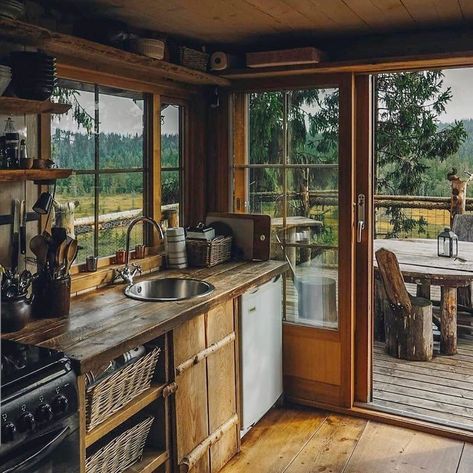 Cabin Kitchens, Cabin Interiors, Cabin Living, Little Cabin, Cabin Life, Cozy Cabin, House Goals, Cabin Homes, Cabins In The Woods