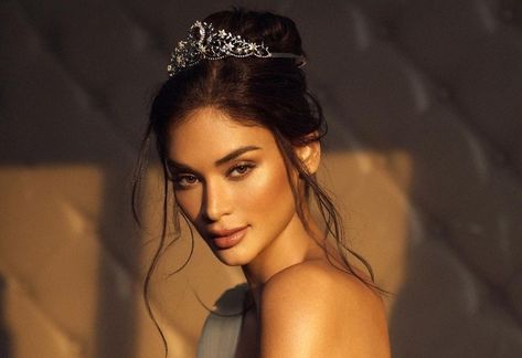 Former Miss Universe highest-paid Filipino celebrity on Instagram in 2021 Being Hated, Random Port, Pageant Photography, Miss Universe Philippines, Pia Wurtzbach, Miss Universe 2015, Miss Philippines, Debut Photoshoot, Miss Universe