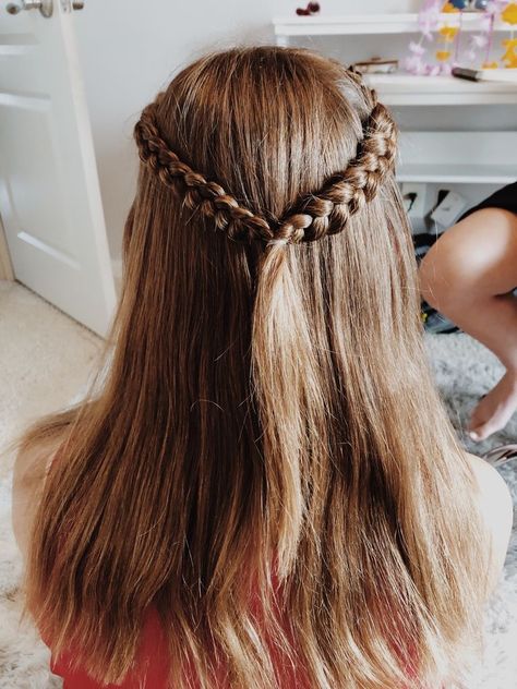 Braiding Half Up Half Down, Half Plaited Hairstyles, Half Up Half Down With Plait, Plaits Half Up Half Down, Half Up Half Down Hair Plait, Prom Hairstyles Half Up Half Down Straight Hair, Plait Half Up Half Down, Dutch Braids Half Up Half Down, Straight Hair Homecoming Styles