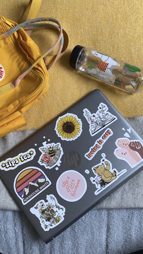 Aesthetic Laptop With Stickers, Diy Laptop Stickers, Stickers On Laptop Layout, Decorating Laptops With Stickers, Stickers For Laptop Ideas, New Laptop Aesthetic, Laptop Sticker Aesthetic, Noted Aesthetic Ideas, Laptops With Stickers