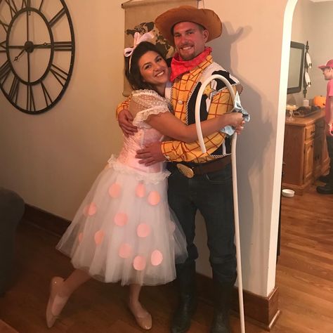 Woody And Bo Peep Costume, Bo Peep Halloween, Woody And Bo Peep, Cute Couple Halloween Costumes, Bo Peep, Couple Halloween, Couple Halloween Costumes, Cosplay Ideas, Halloween Costume