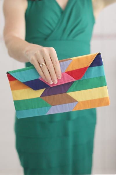 30+ Sewing Patterns for Bags, Pouches, Purses and Wallets | Sew Simple Home Clutch Purse Pattern, Riley Blake Quilt, Handmade Clutch Purse, Rainbow Patchwork, Patchwork Clutch, Best Leather Wallet, Diy Clutch, Purse Pattern, Handmade Clutch