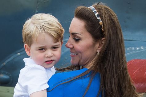 by Samir Hussein/WireImage Alice Band Hairstyles, Kate Middleton Headband, Band Hairstyles, Kate Middleton Hair, Prins William, Famous Kids, Stylish Headbands, Image Film, Alice Band