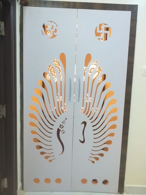 Cnc Jali Design, Cnc Jali, Main Door Design Photos, Buddha Wall Decor, Wooden Almirah, Pooja Door Design, Jali Design, Door Design Photos, Mandir Design