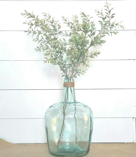 Clear Jug Decor, Large Glass Jugs Decor Ideas, Carboy Jug Decor, Glass Jugs Decor Ideas, Big Vase Decorating Ideas, Glass Jugs Decor, Glass Jar Decorating Ideas, Glass Jug Vase, Jug Decor