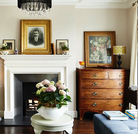 Georgian Chest Of Drawers, Georgian Living Room, Traditional Style Living Room, Living Room Chest, Dresser In Living Room, Georgian Fireplaces, Transitional Decor Bathroom, Transitional Decor Bedroom, Transitional Decor Style