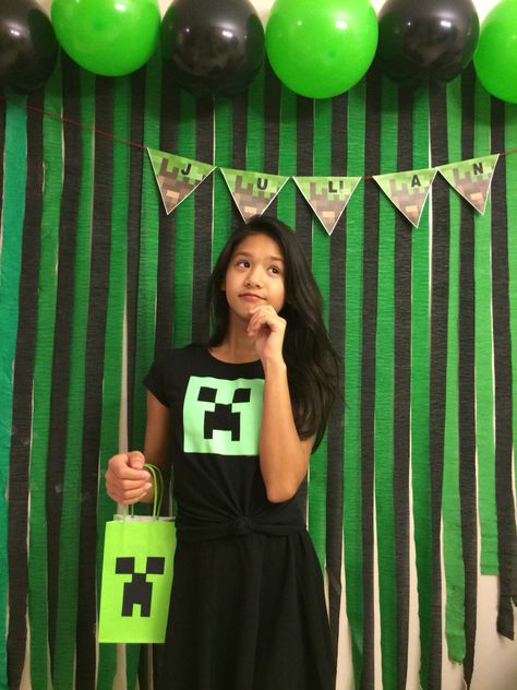 Minecraft Birthday Party, Minecraft Birthday, Loot Bags, Minecraft Party, The Mandalorian, 6th Birthday, Eve Parties, New Years Eve Party, New Years Eve