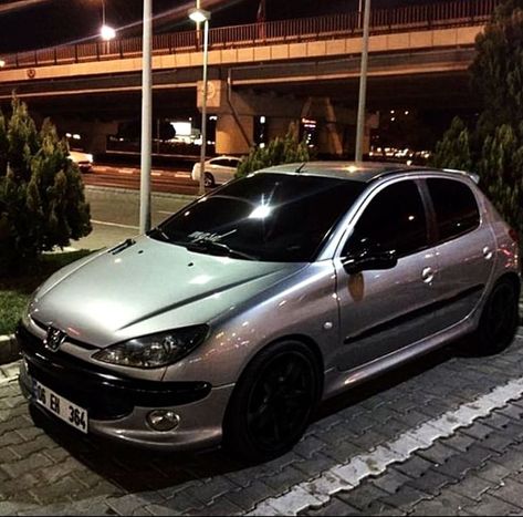 Peugeot 206 Silver Black | Carro de polícia, Carros, Policia Sedan Cars, Toyota Gt86, Car Projects, First Car, Vw Passat, Future Car, Peugeot 206, My Ride, Car Audio