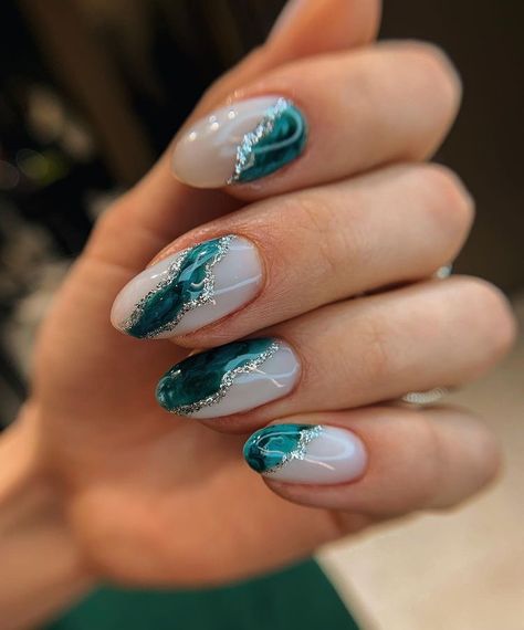 Fall Colour Nails, Bright Nail Art, Simple Fall Nails, Turquoise Nails, Glittery Nails, Fall Gel Nails, Acrylic Nails Coffin Pink, Nails 2021, Nails Fall