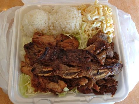 The Mix Plate from L&L Hawaiian BBQ Hawaii Bbq, Hawaiian Barbecue, Hawaiian Plate Lunch, Bbq Plates, Hawaiian Bbq, Lunch Plate, Plate Lunch, Hawaiian Food, Barbecue Recipes