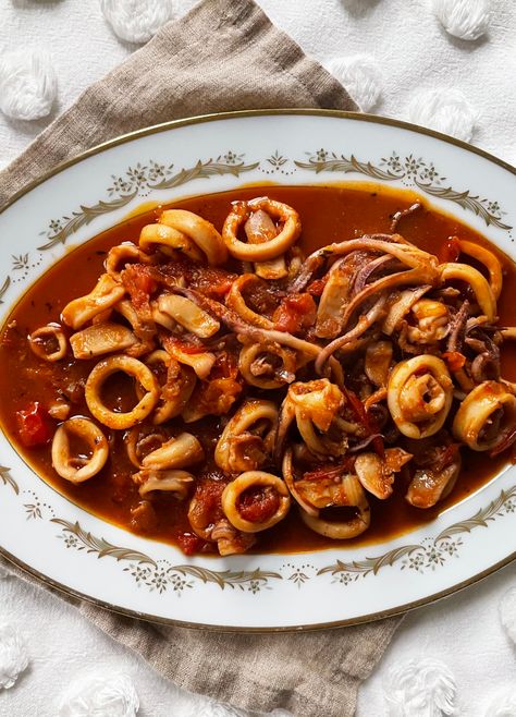 Calamari Fra Diavolo, Squid Rings Recipe, Restaurant In Italy, Cheese Bread Rolls, Squid Rings, Swedish Chocolate, Chocolate Marble Cake, Ragu Bolognese, Fra Diavolo