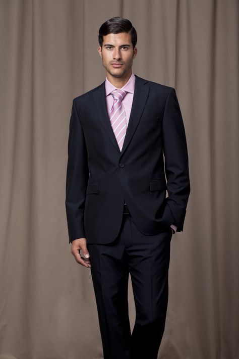 Black, one bottoned suit, with pink shirt and matching pink silk tie Black Suit Pink Shirt, Black Suit Combinations, Pink Suit Men, Yellow Shirt Men, Black Suit Dress, Suit Combinations, Black Suit Men, Below The Knee Dresses, Suit Pin