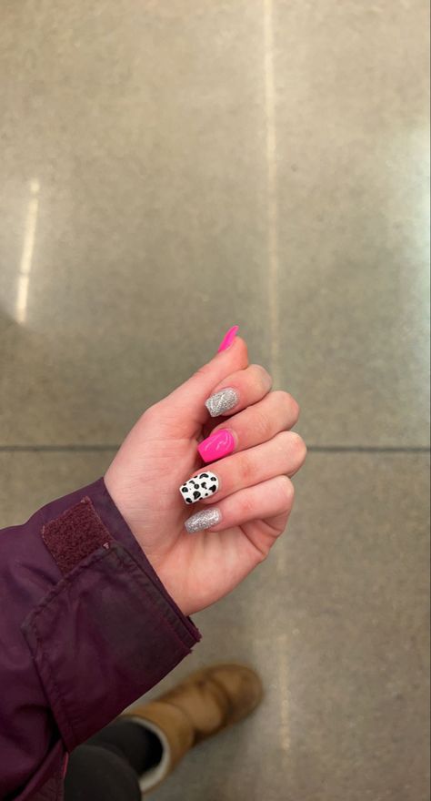 Nails Cow Print Nails With Pink, Cow Print Nails With Glitter, Pink Glitter Cow Print Nails, Country Nails Pink, Hot Pink And Cow Print Nails, Pink Disco Cowgirl Nails, Glitter Cow Print Nails, Pink Cowboy Nails, Pink Cow Print Nails Acrylic